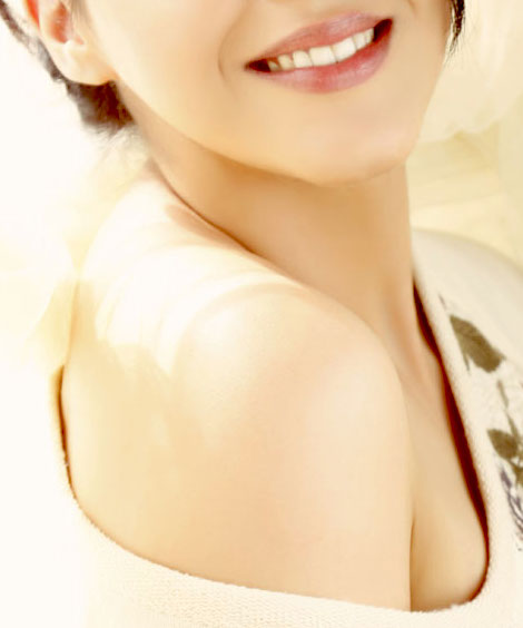 Hot Telegu actress mehreen pirzada nude bra mar(1)