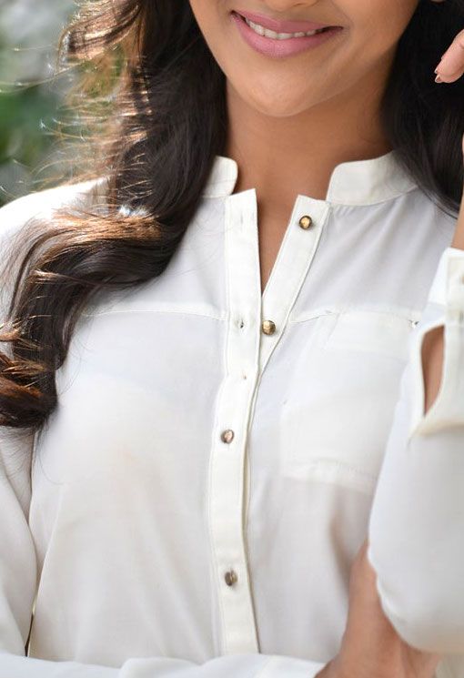 Pooja Jhaveri wearing white bra semi nude white shirt, Bolly Tube