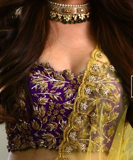 Pragya Jaiswal nude navel xxx naked blouse in h(3)