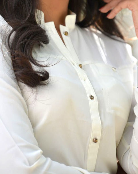 Sexy nude actress Pooja Jhaveri cum on her face(2)