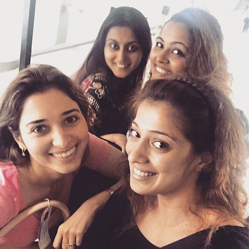 Tamannaah bending cleavage show nude group selfie with her friends, Bolly Tube
