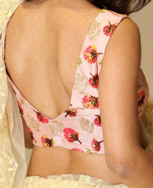 Priya Singh naked bareback blouse without bra sexy nude hip photo, Bolly Tube