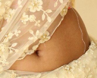 Priya Singh showing her navel in hot lace saree xxx photoshoot, Bolly Tube