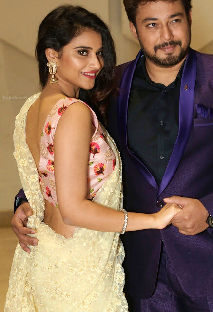 priya2bsingh2bsleeveless2bblouse2bhot2bsmall2bboobs2bsexy2bblouse2bside2bview2b252812529-2020-1608461