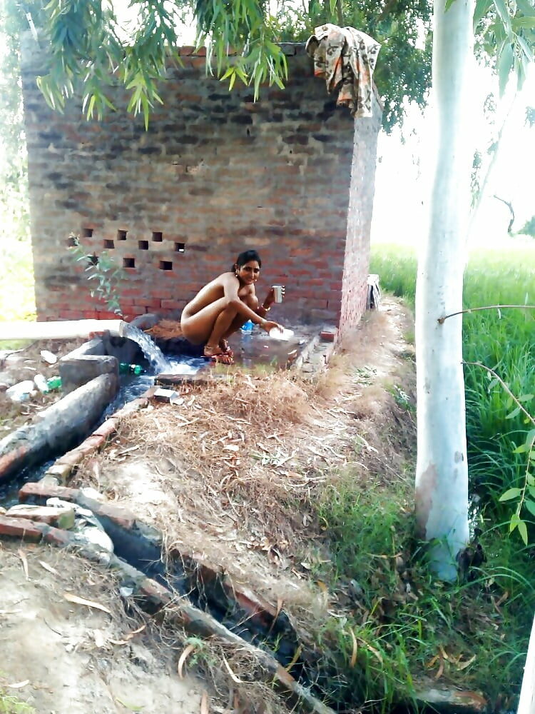 Mamta Mohandas taking bath outside Free Porn pictures, Bolly Tube
