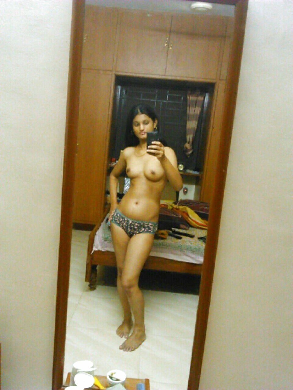 Nivetha Pethuraj naked body pics, Bolly Tube