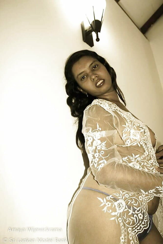 Archanna Guptaa nude sex photos, Bolly Tube