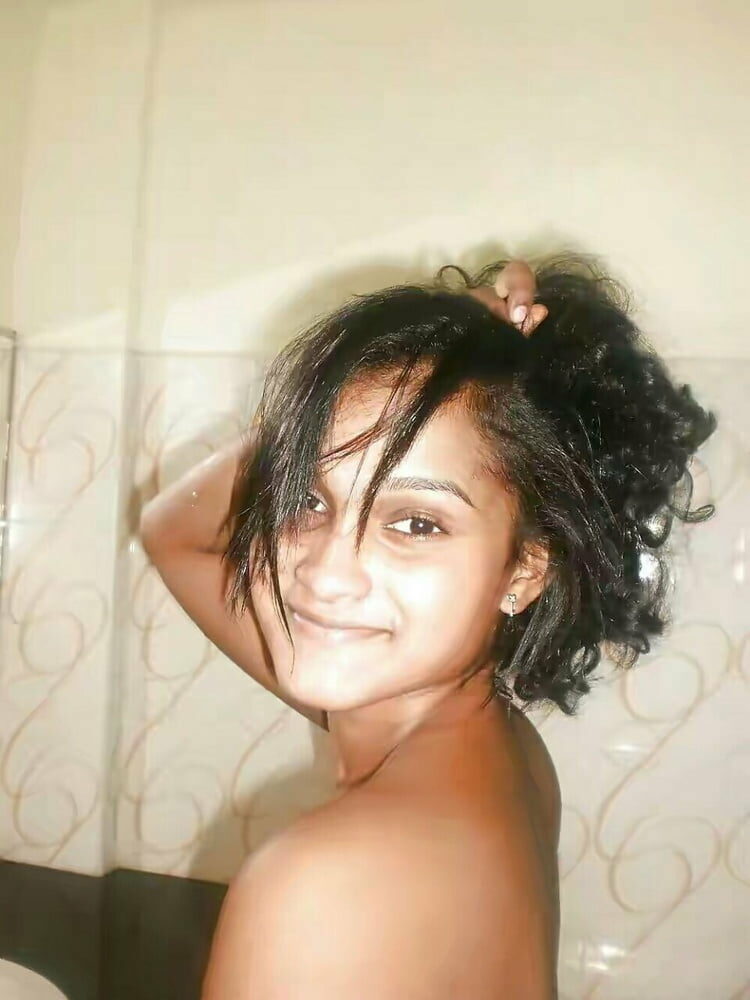 Aparna Vinod hottest boobs in desi, Bolly Tube