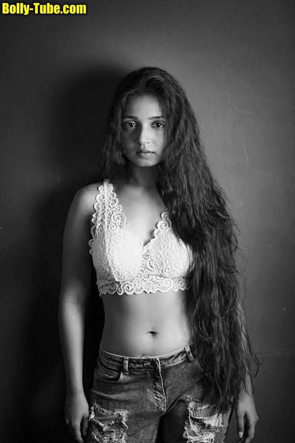 Radhika Madan nude bra selfie photos, Bolly Tube