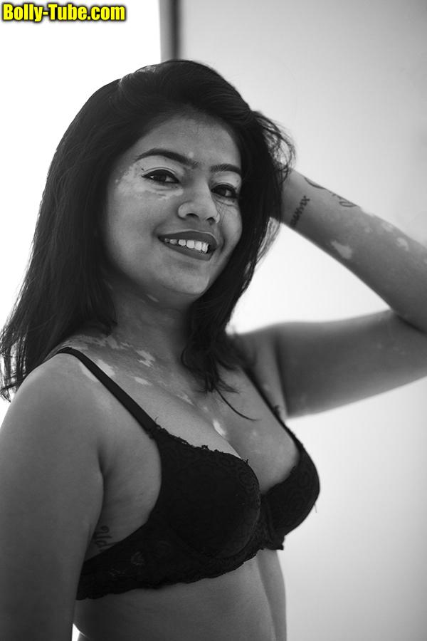 Rukshar Dhillon Nude nipple pierced selfie photos, Bolly Tube