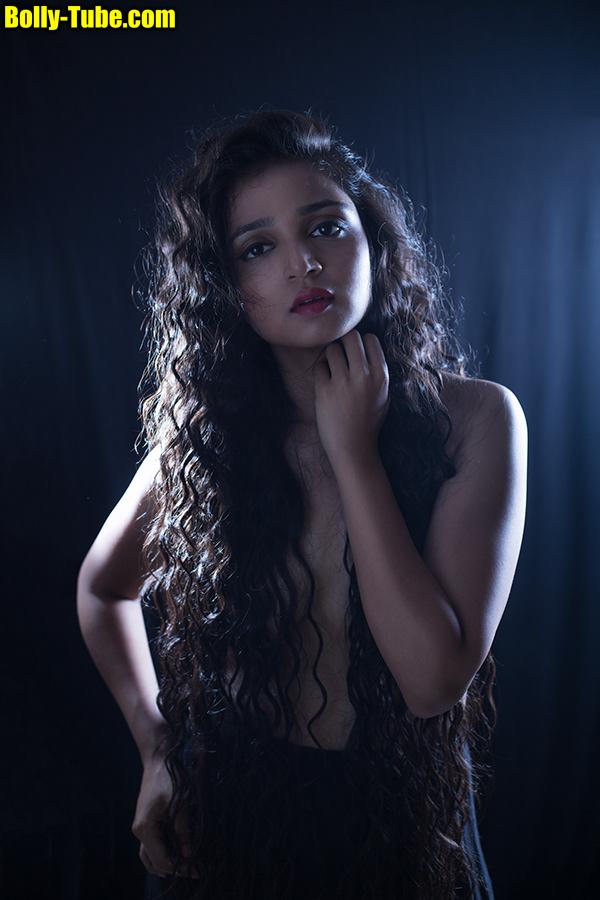Smriti Khanna nude lingerie private photos, Bolly Tube