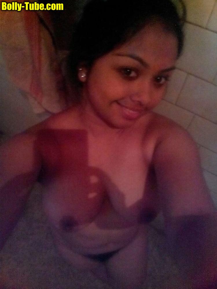 Athmiya south indian boobs photos, Bolly Tube