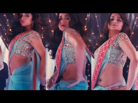 Actress Trisha Krishnan hot saree song | actress Trisha navel cleavage | Trisha navel expose | sexy
