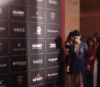 video2gif_20190207_224839-2020-7714100