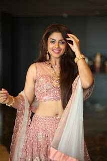 20182boct2b112bsiddhi2bidnani2b2528posters25292b25402bthe2bexquisite2b2527diva2bgalleria25272bjewellery2bshowcase54-2020-7087305