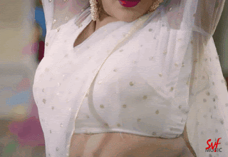 Monalisa white saree holi, Bolly Tube