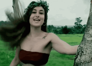 Kareena Kapoor navel sexy dance, Bolly Tube