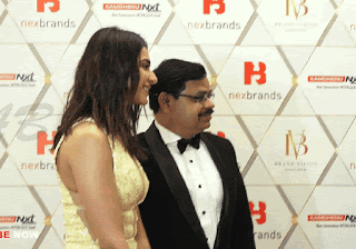 video2gif_20200305_105926-2020-9536838