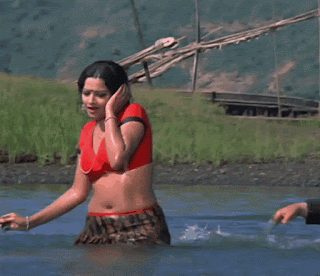 Wet red hot Rekha, Bolly Tube