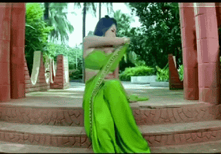 Monalisa green saree drop navel