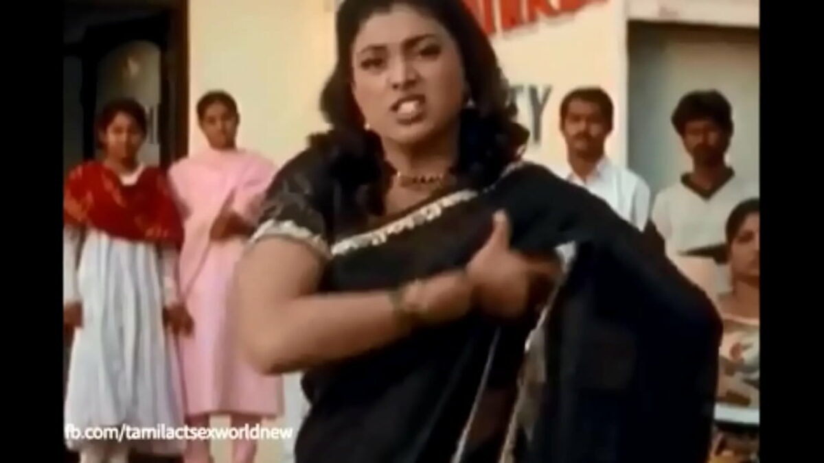 Actress Roja removing her saree in public hot and horny boobs and navel show video